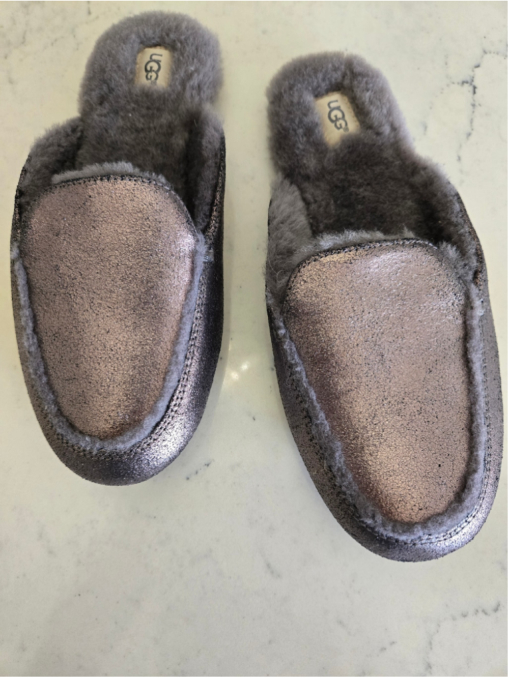 UGG Lane Metallic Loafers Slippers Pewter Gray Sheepskin Lined Sz 8